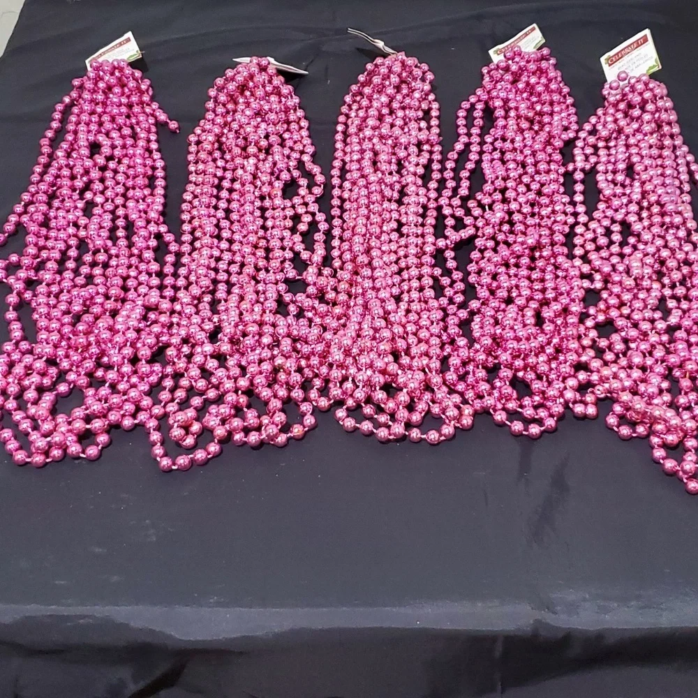 NWT HOT PINK Garland